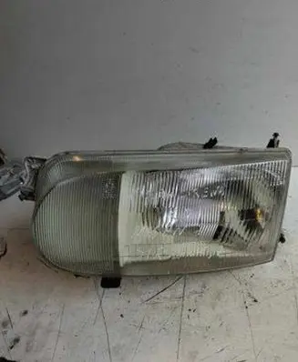 Nissan Serena Headlight/headlamp