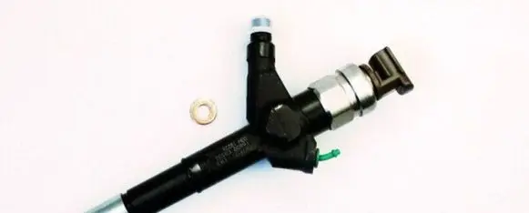 Nissan Navara D22 Fuel injector DCRI105650