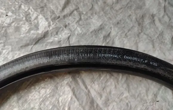 Audi A4 S4 B9 8W Rubber seal rear door 8W9833721