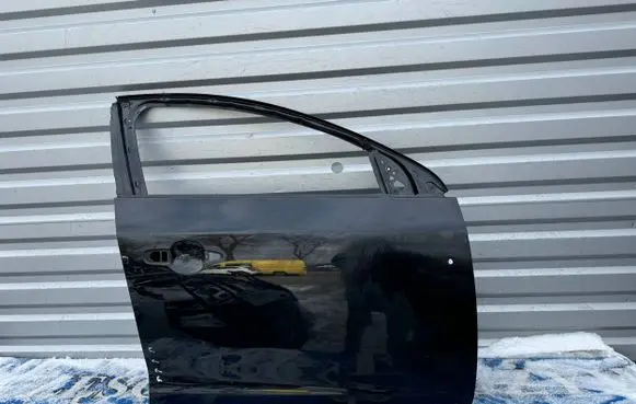 Volvo V60 Front door 31352778