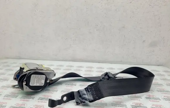 Audi A8 S8 D3 4E Rear seatbelt 4E0857805D