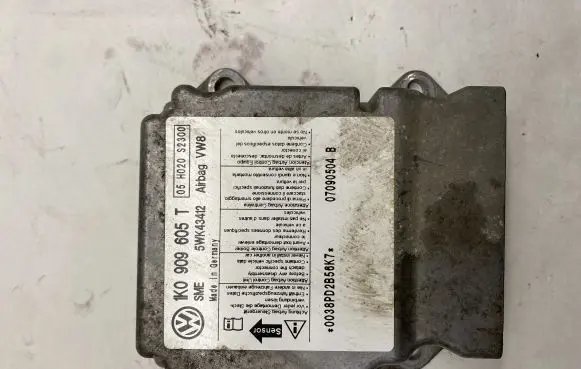 Skoda Octavia Mk2 (1Z) Airbag control unit/module 1K0909605T