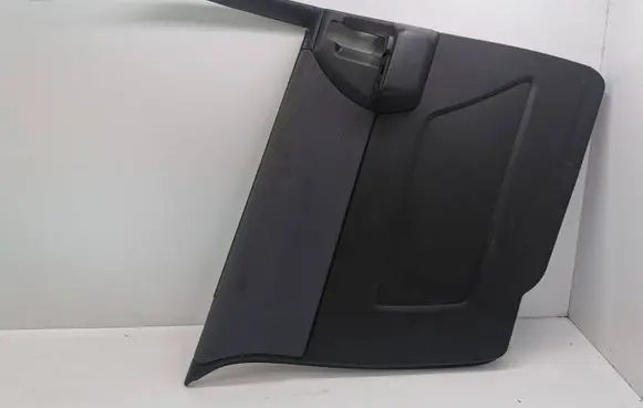 Mazda 5 Sliding door card C23568561