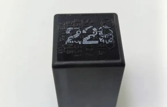 Audi A6 S6 C4 4A Other relay 431955531