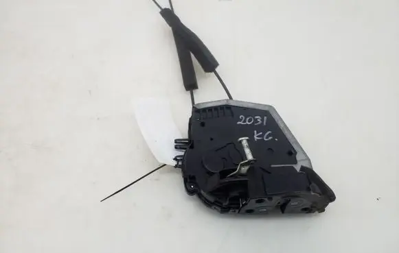 Lexus GS 300 350 430 450H Rear door lock 6906030550