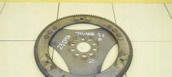Volkswagen Touareg I Flywheel 022105323E BMV
