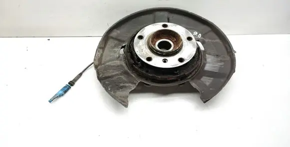 Rear wheel hub spindle/knuckle