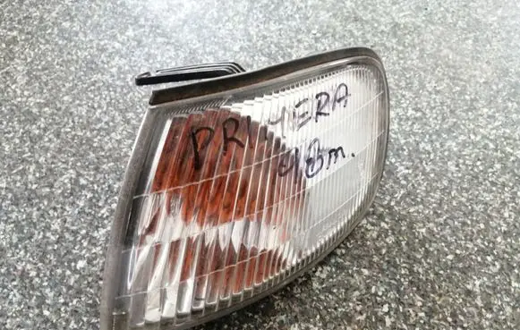 Nissan Almera Front indicator light