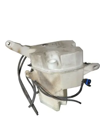 Volvo V70 Windshield washer fluid reservoir/tank 30784233 30784234