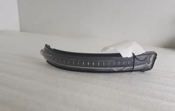 Nissan Qashqai Front indicator light E40161822 A088023