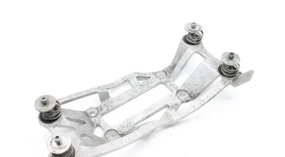 Polestar 2 A/C compressor mount bracket 32352687