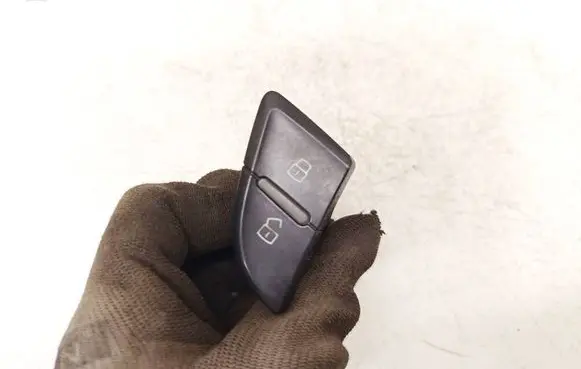 Audi A4 S4 B8 8K Central locking switch button 8K2962108A