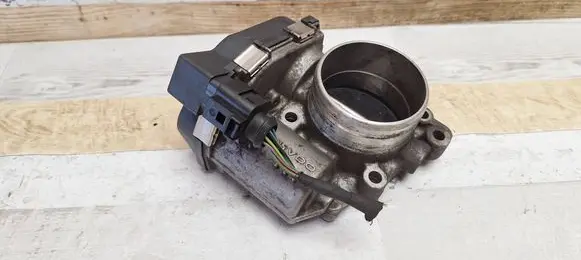 Volkswagen PASSAT B6 Throttle valve 06F133062B A2C53079712 06F133062