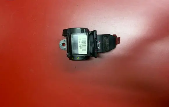 BMW 3 F30 F35 F31 Middle seatbelt (rear) S5725939603 7259396
