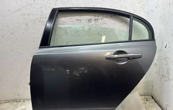 Honda Civic Rear door