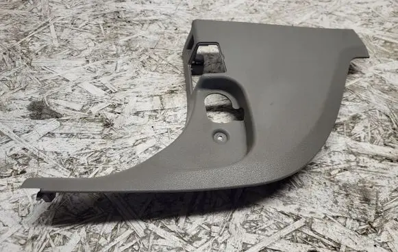 BMW 3 E90 E91 Foot area side trim 7066989