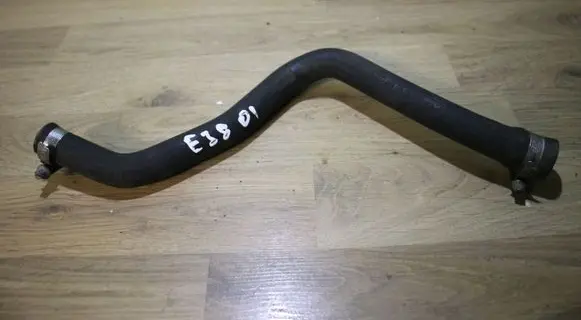 BMW 5 E39 Engine coolant pipe/hose 8367929