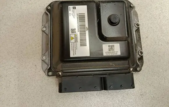 Opel Astra J Engine control unit/module 55577647 86AAS92103559056