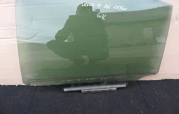 Lexus IS 220D-250-350 Rear door window glass