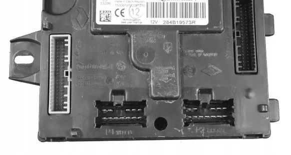 Renault Clio III Other control units/modules 284B19573R
