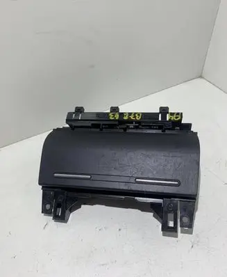 Audi A4 S4 B7 8E 8H Ashtray (front) 8E0857951H