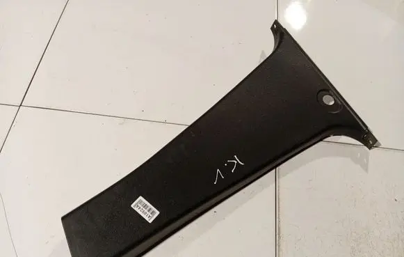 Mercedes-Benz A W169 (B) pillar trim (top) A1696920122