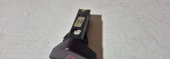 Volvo V70 Hazard light switch 9441045 01W401
