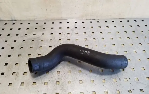 Nissan Pathfinder R51 Engine coolant pipe/hose