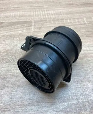 Opel Omega B2 Mass air flow meter 24462266 0281002564