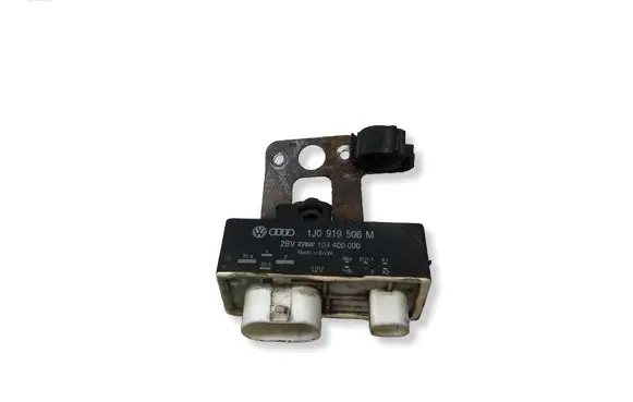 Volkswagen Fox Coolant fan relay 1J0919506M 104400000
