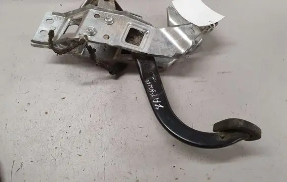 Opel Zafira B Brake pedal 24463406