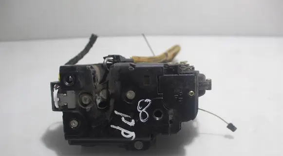 Seat Toledo II (1M) Front door lock