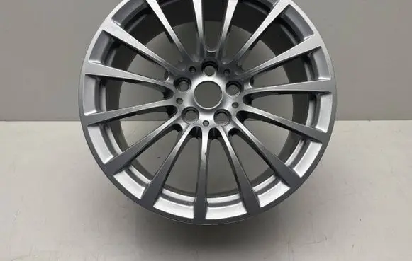 BMW 5 G30 G31 G38 R18 alloy rim 6861224