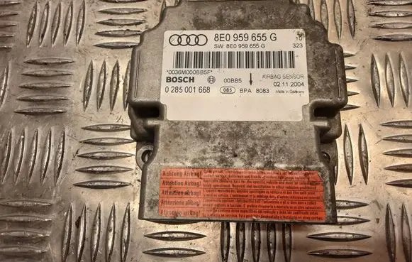 Audi A4 S4 B7 8E 8H Airbag control unit/module 8E0959655G 0285001668