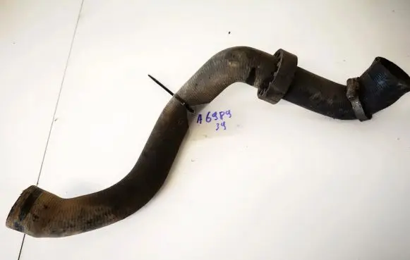 Mercedes-Benz E W210 Engine coolant pipe/hose