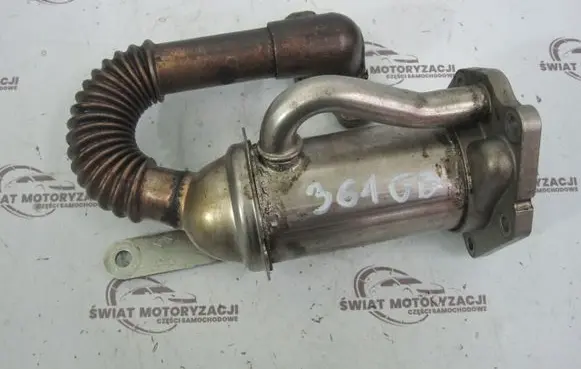 Nissan NV200 EGR valve cooler 147352070R