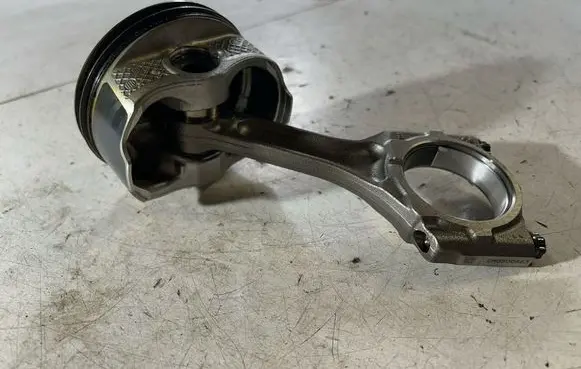 Subaru Outback (BT) Piston with connecting rod CM0500563 12100AA540 12033AD49A