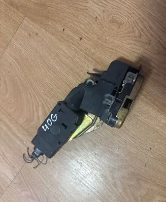 Mitsubishi Space Star Front door lock 
