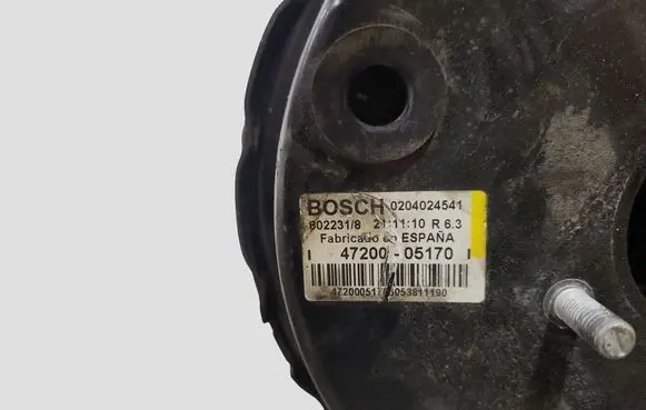 Toyota Avensis T250 Brake booster 4720005170 0204024541