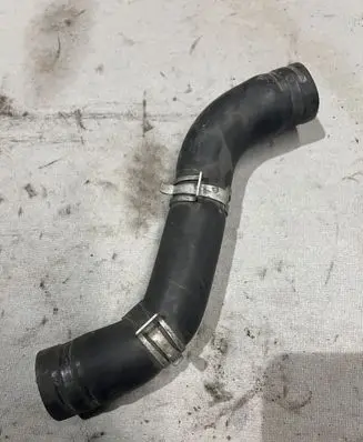 Mitsubishi Pajero Engine coolant pipe/hose