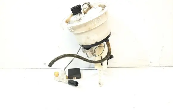 BMW 3 E90 E91 Fuel level sensor 6763851 01490504