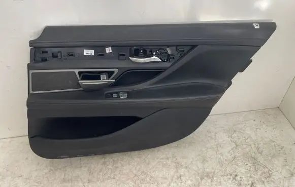 BMW 7 G11 G12 Rear door card panel trim