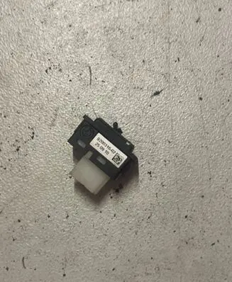 BMW 5 F10 F11 Tailgate opening switch 9200316