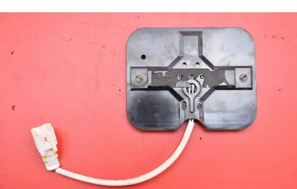 Tesla Model S Sensor 1005778-00-B