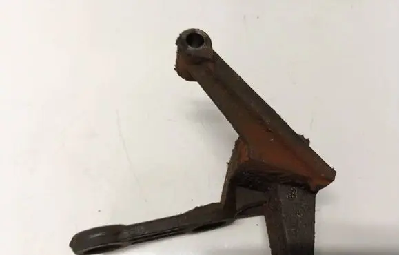 Peugeot 307 Engine mounting bracket 395927