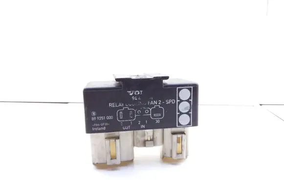 Volvo S70 V70 V70 XC Coolant fan relay 899251000 9442934