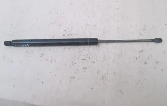 Ford Windstar Shock absorber/damper mounting bracket 