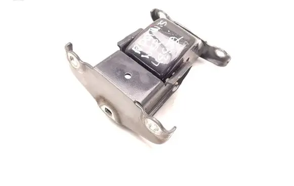 Opel Vivaro Rear door lower hinge