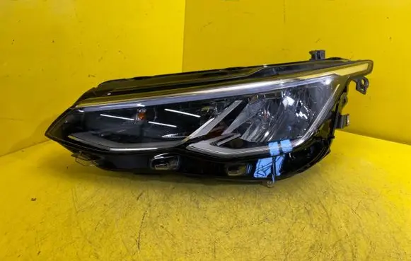 Volkswagen Golf VIII Headlight/headlamp 5h1941005