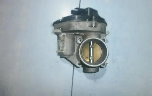 Ford Fusion Throttle valve vp2s6u9e927f
